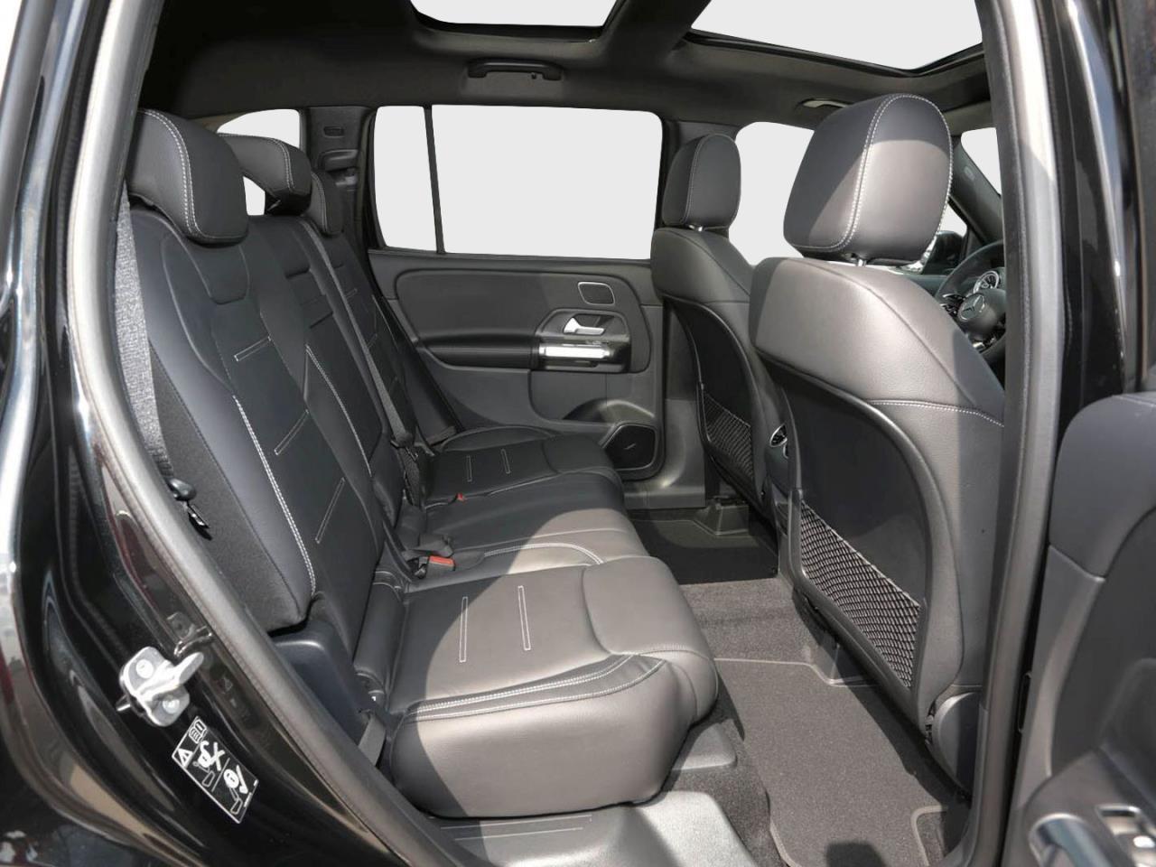 Mercedes-Benz Mercedes-AMG GLB 35 4MATIC Night AHK Panorama