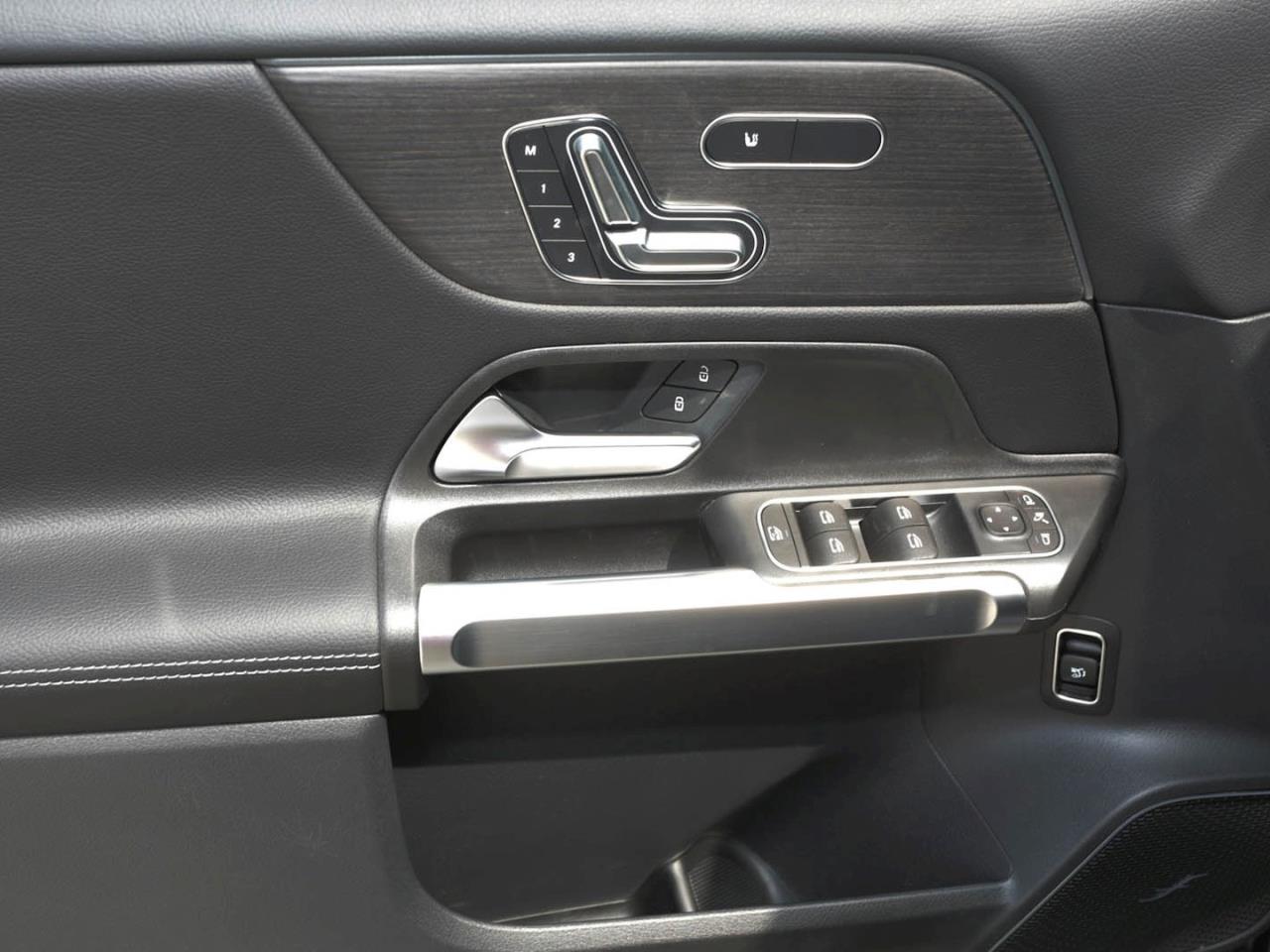 Mercedes-Benz Mercedes-AMG GLB 35 4MATIC Night AHK Panorama