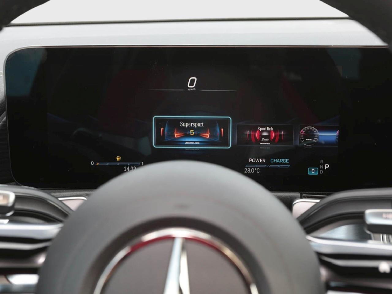 Mercedes-Benz Mercedes-AMG GLB 35 4MATIC Night AHK Panorama