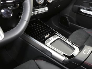 Mercedes-Benz Mercedes-AMG GLB 35 4MATIC Panorama AHK Distronic