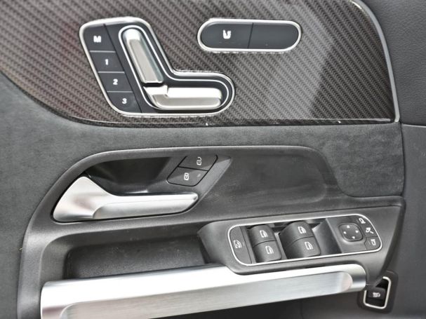Mercedes-Benz Mercedes-AMG GLB 35 4MATIC Panorama AHK Distronic