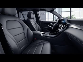 Mercedes-Benz GLC 200 d 4M Night MBUX Panorama KeylessGo 360°