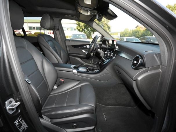 Mercedes-Benz GLC 200 d 4M Night MBUX Panorama KeylessGo 360° Mercedes-Benz GLC 200 d 4M Night MBUX Panorama KeylessGo 360°