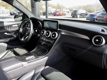 Mercedes-Benz GLC 200 d 4M AMG Night Navi Kamera EasyPack AHK