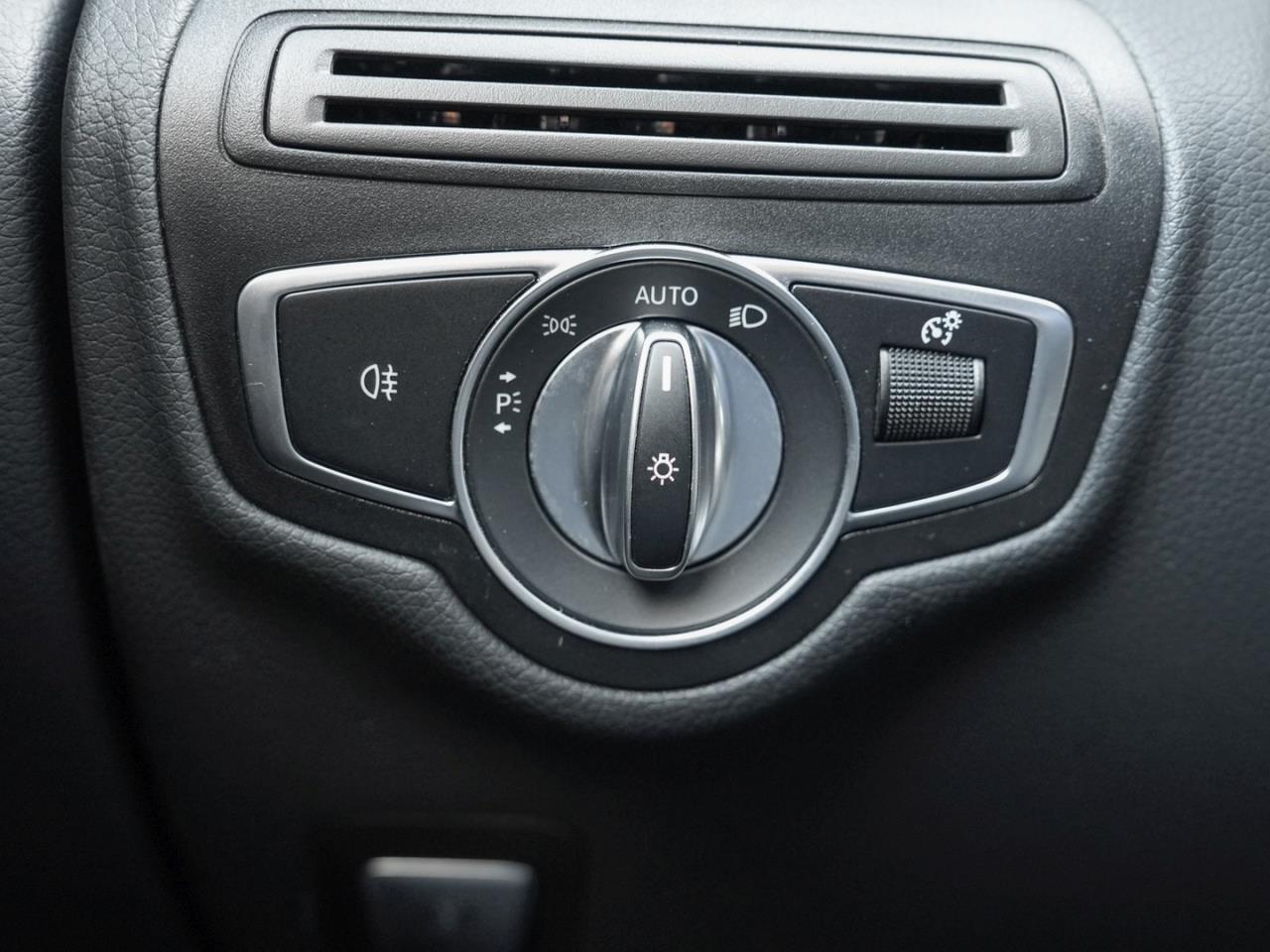 Mercedes-Benz GLC 300 de 4M Coupé AMG Night Memory 360° HeadUp