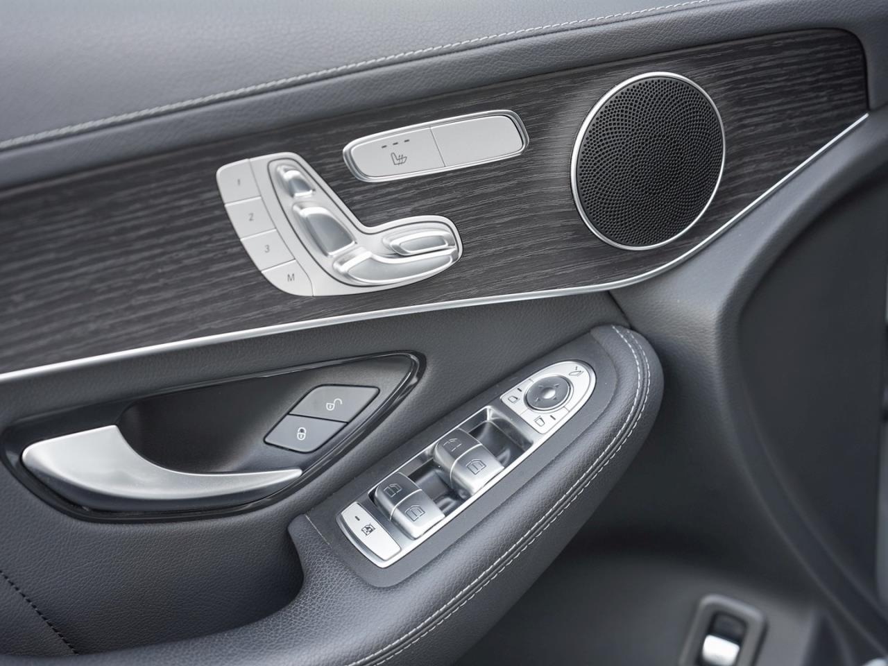 Mercedes-Benz GLC 300 de 4M Coupé AMG Night Memory 360° HeadUp