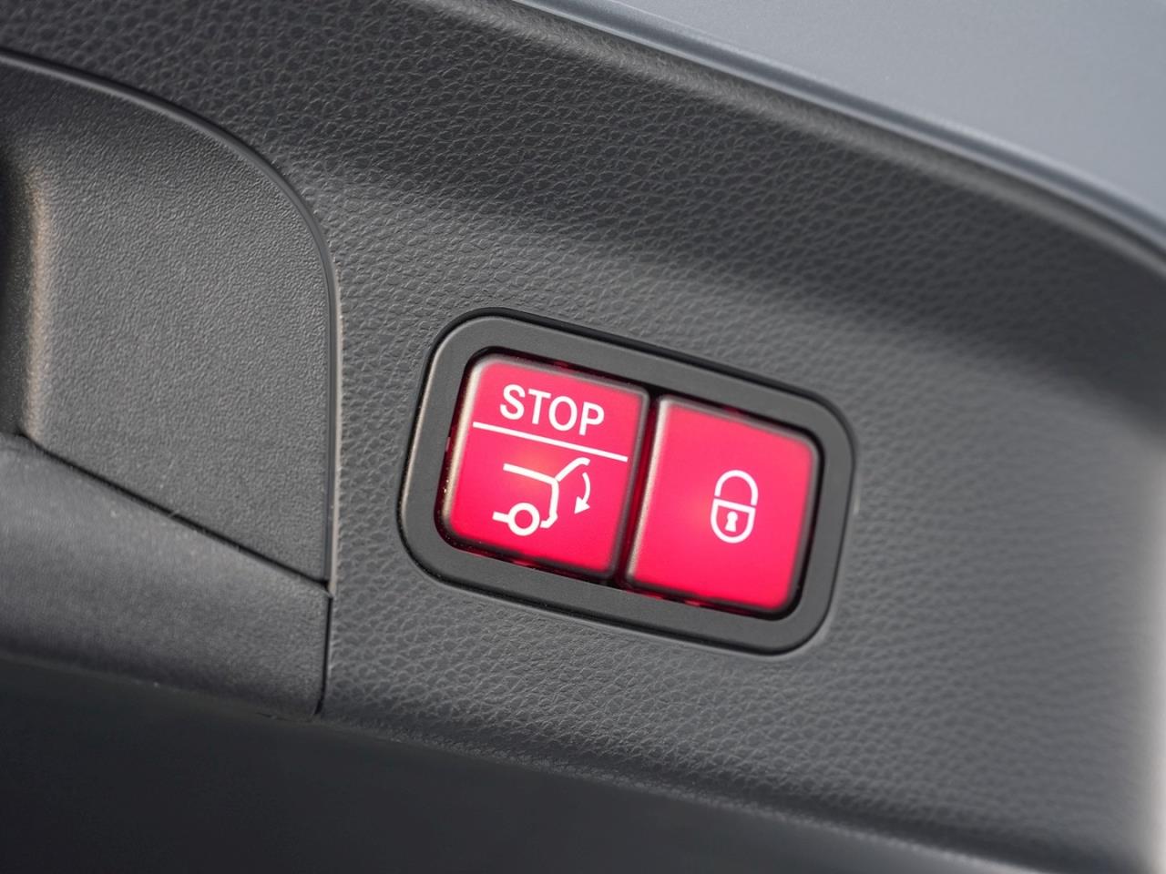 Mercedes-Benz GLC 300 de 4M Coupé AMG Night Memory 360° HeadUp