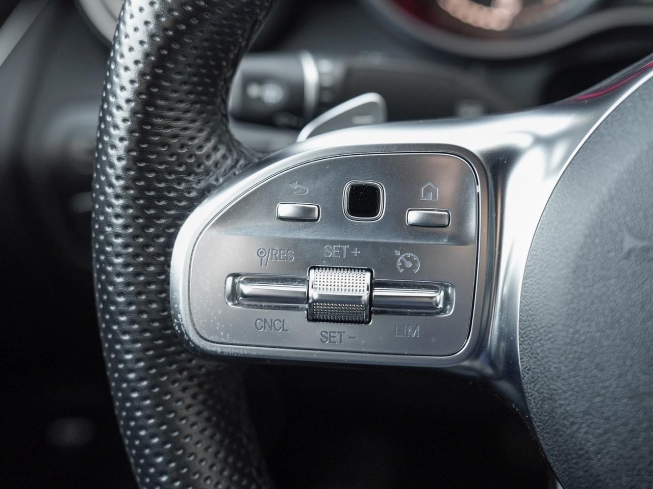 Mercedes-Benz GLC 300 de 4M Coupé AMG Night Memory 360° HeadUp