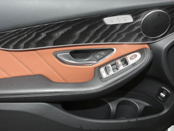 Mercedes-Benz GLC 300 de 4M Coupé AMG Navi AHK Kamera Sitzklima