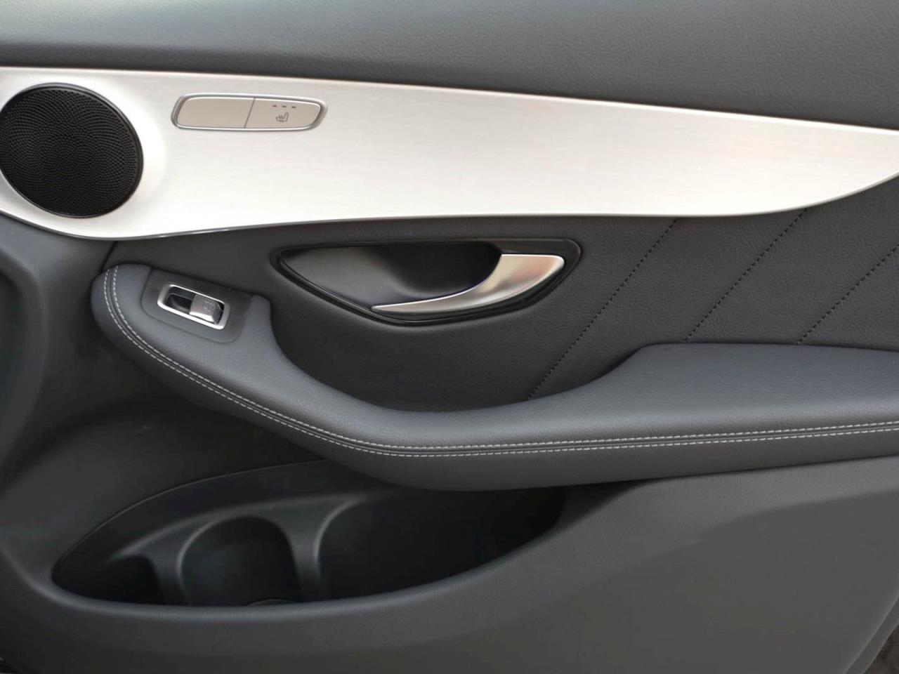 Mercedes-Benz GLC 300 de 4M Coupé AMG Night Schiebedach AHK