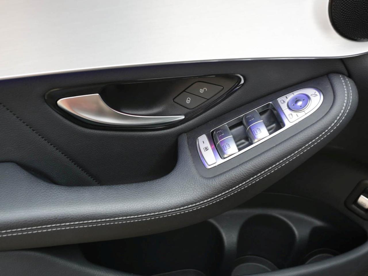 Mercedes-Benz GLC 300 de 4M Coupé AMG Night Schiebedach AHK