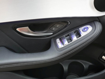 Mercedes-Benz GLC 300 de 4M Coupé AMG Night Schiebedach AHK