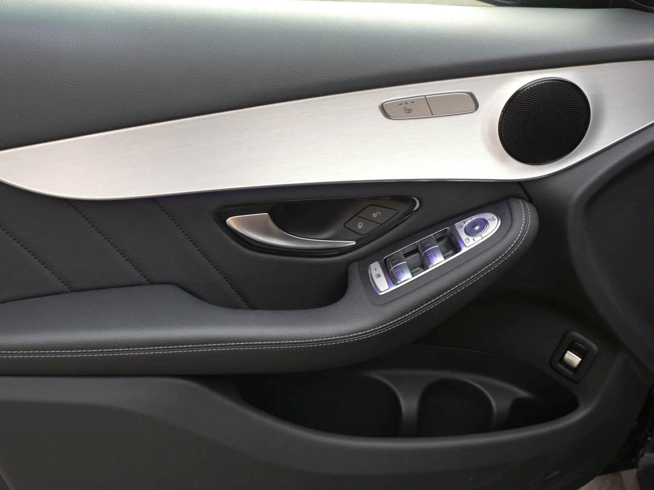 Mercedes-Benz GLC 300 de 4M Coupé AMG Night Schiebedach AHK