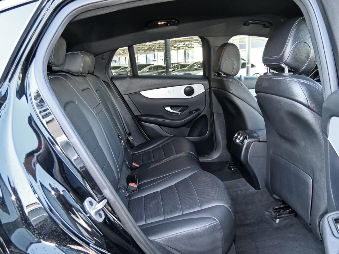 Mercedes-Benz GLC 300 de 4M Coupé Distronic AHK Kamera EasyP