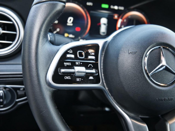 Mercedes-Benz GLC 300 de 4M Coupé Distronic AHK Kamera EasyP