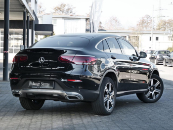 Mercedes-Benz GLC 300 de 4M Coupé Distronic AHK Kamera EasyP