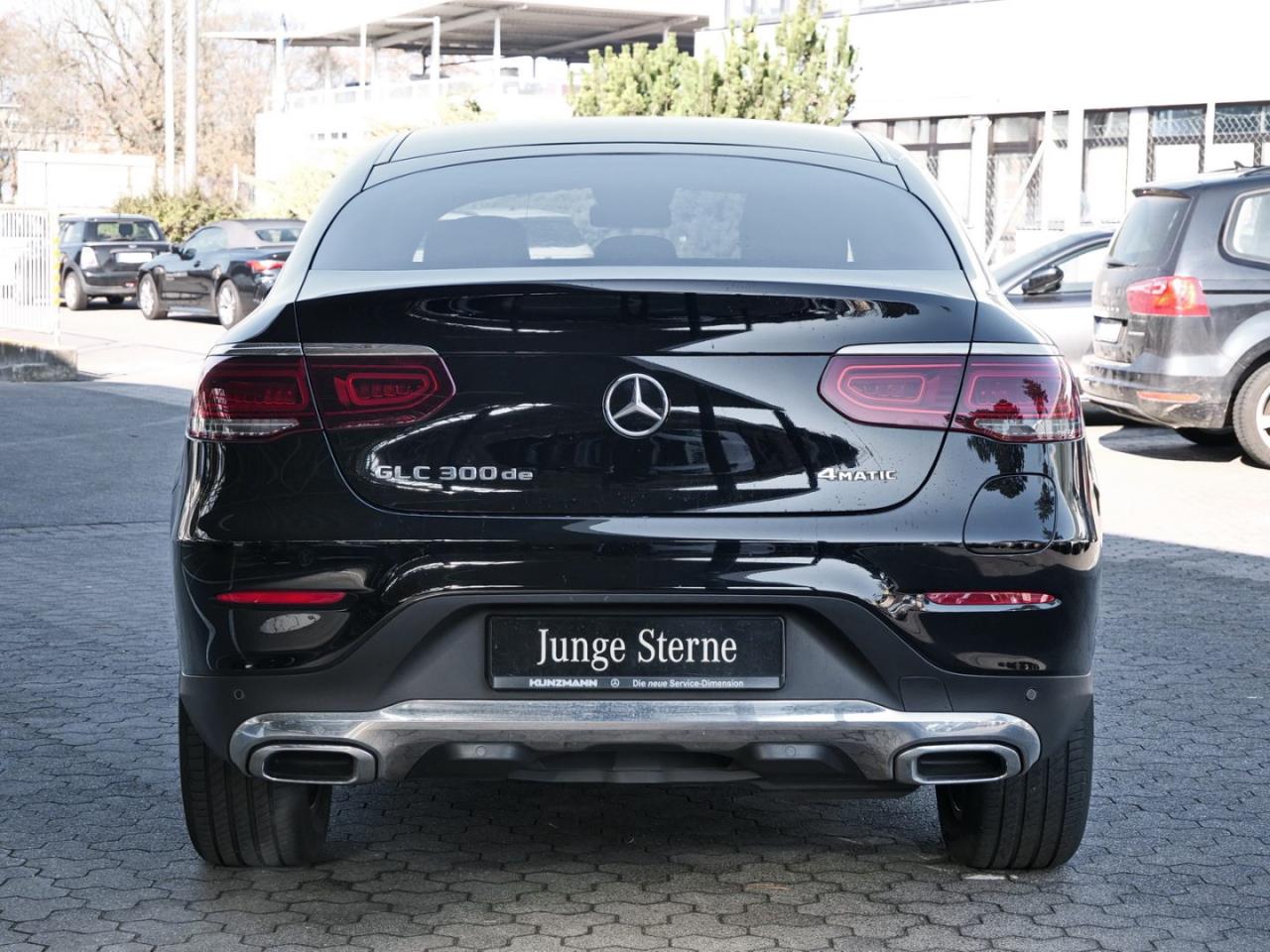 Mercedes-Benz GLC 300 de 4M Coupé Distronic AHK Kamera EasyP