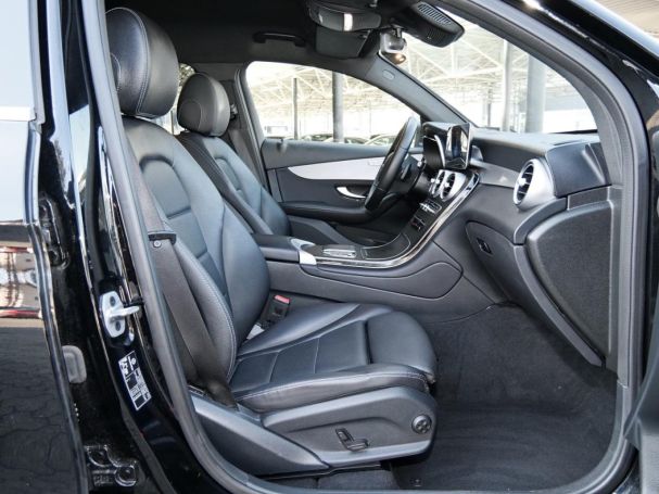 Mercedes-Benz GLC 300 de 4M Coupé Distronic AHK Kamera EasyP