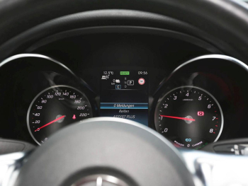 Mercedes-Benz GLC 300 e 4M Coupé AMG Schiebedach Distronic AHK