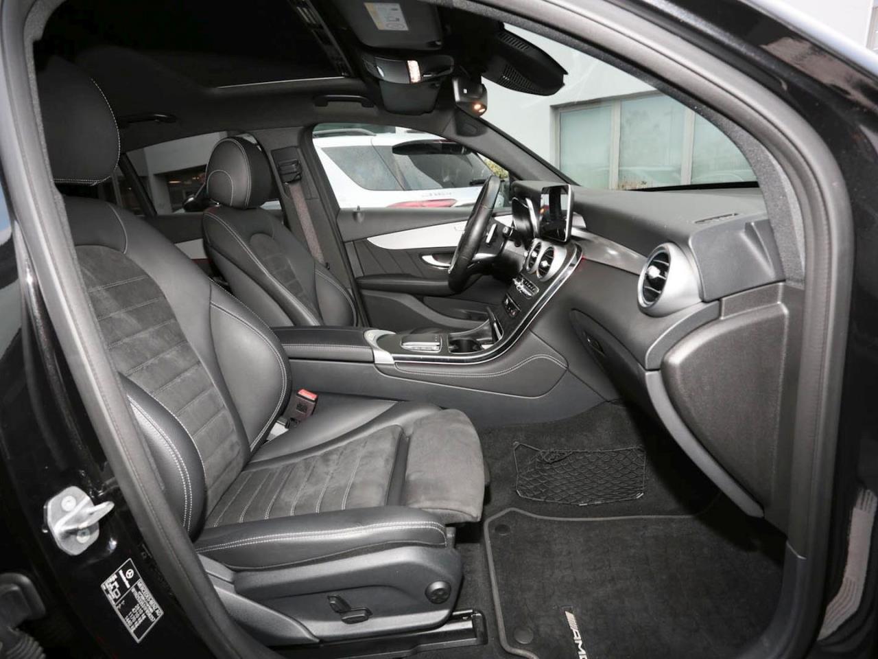 Mercedes-Benz GLC 300 e 4M Coupé AMG Schiebedach Distronic AHK