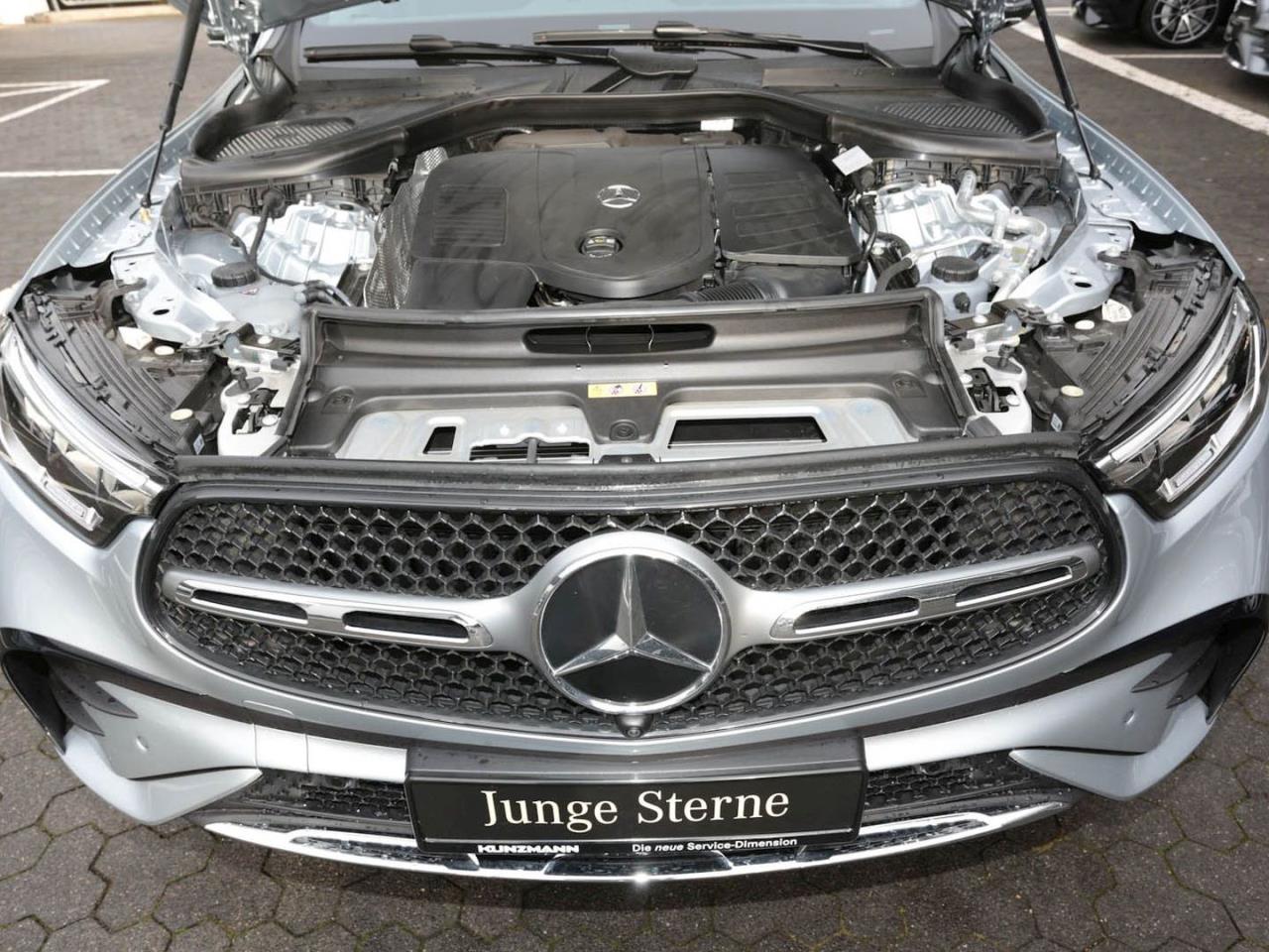 Mercedes-Benz GLC 200 4M Coupé AMG Panorama Distronic 360° AHK