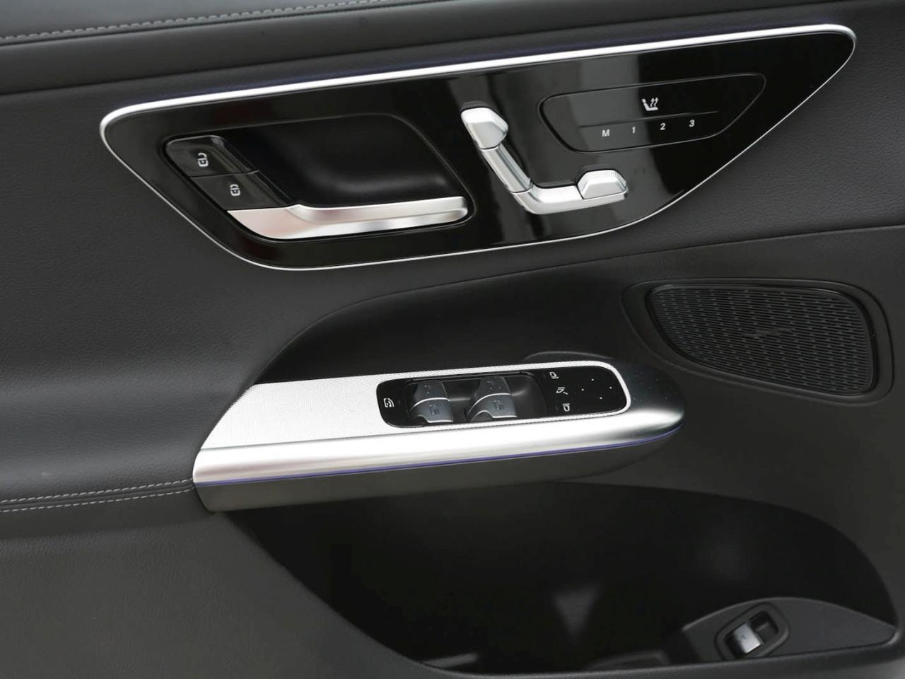 Mercedes-Benz GLC 200 4MATIC Coupé AMG Night AHK 360° Distronic