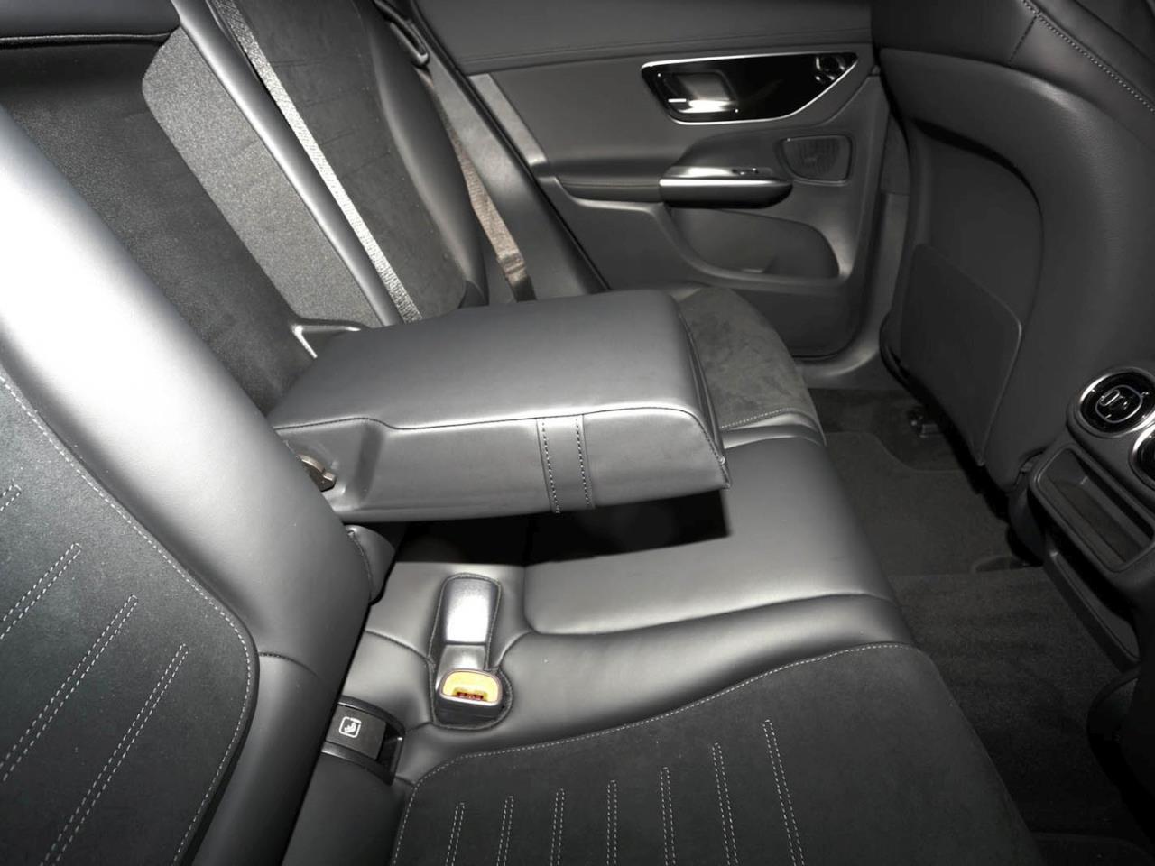 Mercedes-Benz GLC 200 4MATIC Coupé AMG Night AHK 360° Distronic