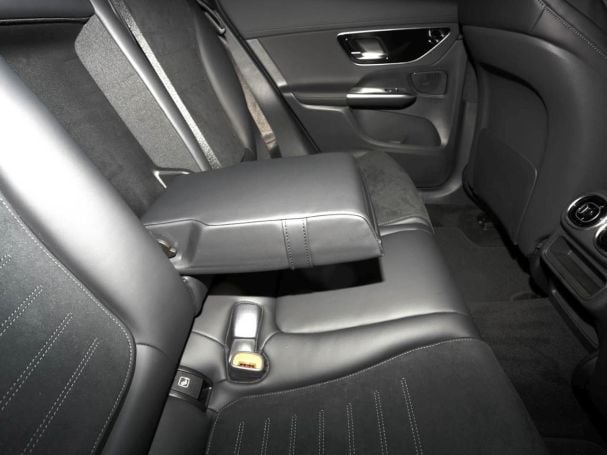 Mercedes-Benz GLC 200 4MATIC Coupé AMG Night AHK 360° Distronic Mercedes-Benz GLC 200 4MATIC Coupé AMG Night AHK 360° Distronic