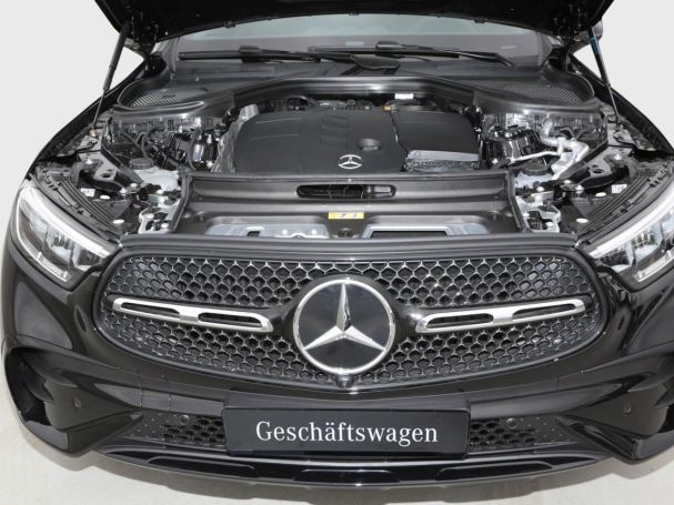Mercedes-Benz GLC 200 d 4MATIC Coupé AMG Night Panorama 360° Mercedes-Benz GLC 200 d 4MATIC Coupé AMG Night Panorama 360°