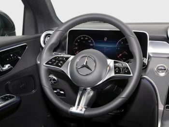 Mercedes-Benz GLC 200 d 4MATIC Avantagrde Distronic 360° AHK