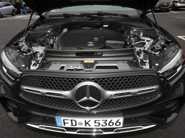 Mercedes-Benz GLC 200 d 4MATIC AMG MBUX Navi Memory AHK 360° Mercedes-Benz GLC 200 d 4MATIC AMG MBUX Navi Memory AHK 360°