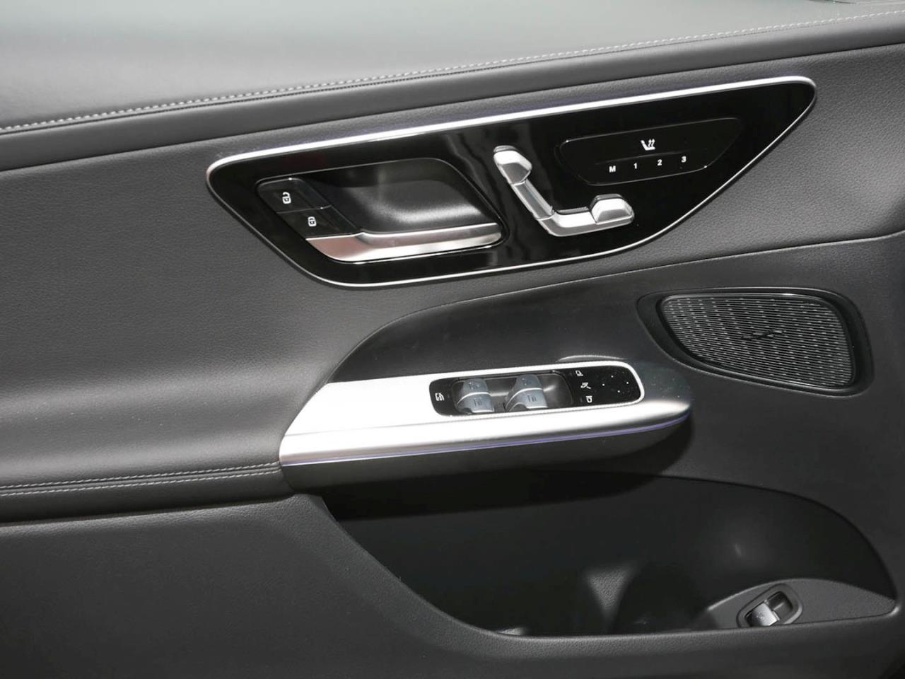 Mercedes-Benz GLC 200 d 4MATIC AMG MBUX Navi Memory AHK 360°