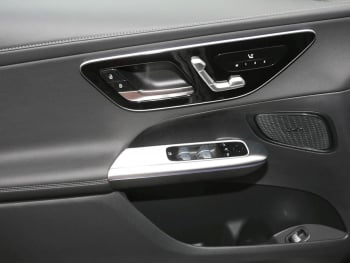 Mercedes-Benz GLC 200 d 4MATIC AMG MBUX Navi Memory AHK 360° Mercedes-Benz GLC 200 d 4MATIC AMG MBUX Navi Memory AHK 360°