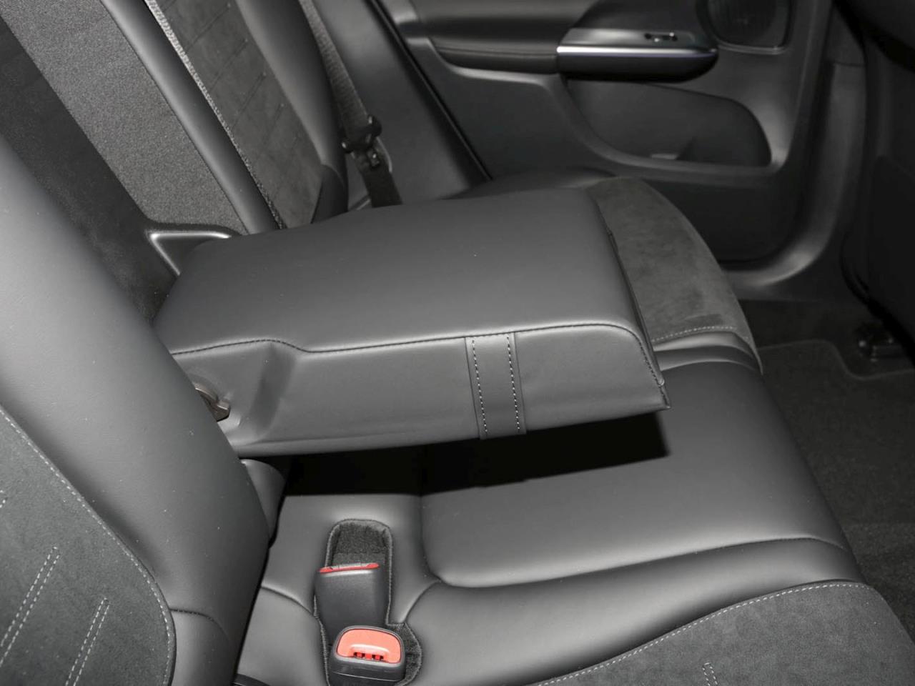 Mercedes-Benz GLC 200 d 4MATIC AMG MBUX Navi Memory AHK 360°