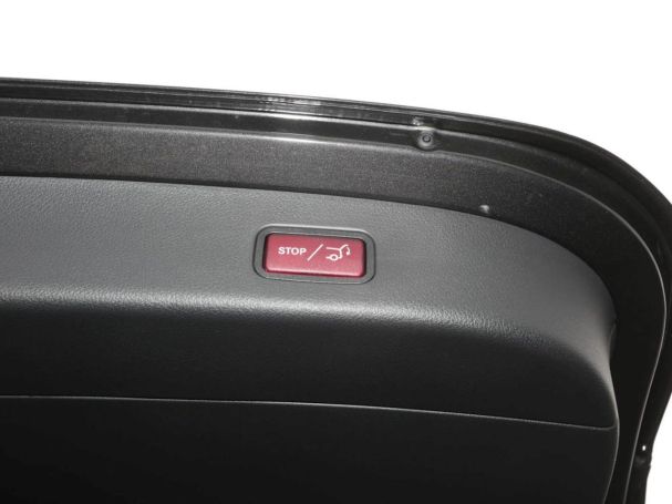 Mercedes-Benz GLC 200 d 4MATIC AMG MBUX Navi Memory AHK 360°