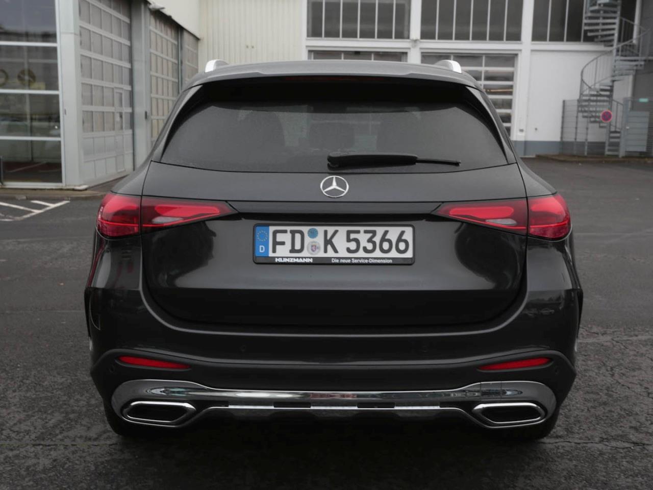 Mercedes-Benz GLC 200 d 4MATIC AMG MBUX Navi Memory AHK 360° Mercedes-Benz GLC 200 d 4MATIC AMG MBUX Navi Memory AHK 360°