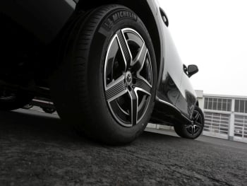 Mercedes-Benz GLC 200 d 4MATIC AMG MBUX Navi Memory AHK 360° Mercedes-Benz GLC 200 d 4MATIC AMG MBUX Navi Memory AHK 360°