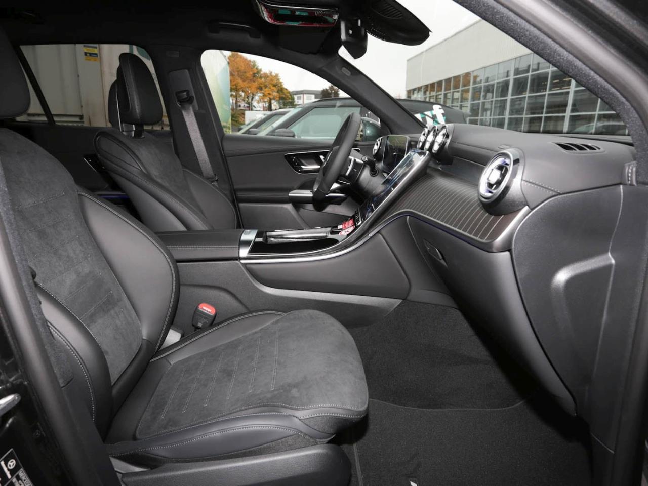 Mercedes-Benz GLC 200 d 4MATIC AMG MBUX Navi Memory AHK 360°