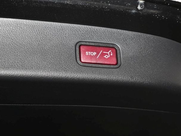 Mercedes-Benz GLC 200 d 4MATIC AMG Comand Panorama Memory Mercedes-Benz GLC 200 d 4MATIC AMG Comand Panorama Memory