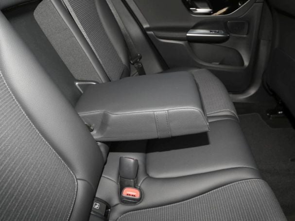 Mercedes-Benz GLC 200 d 4MATIC Avantgarde MBUX Navi-Prem. AHK Mercedes-Benz GLC 200 d 4MATIC Avantgarde MBUX Navi-Prem. AHK