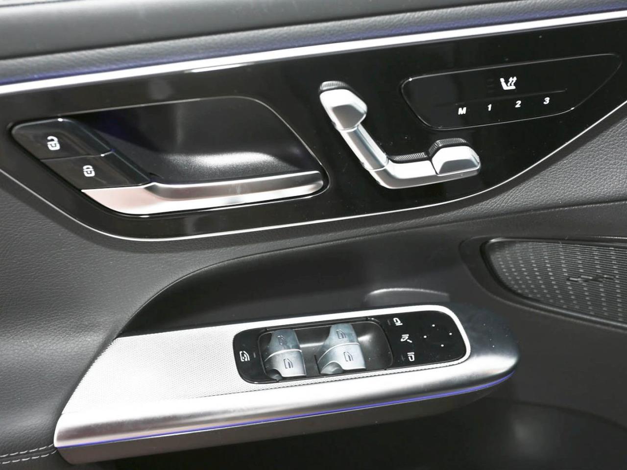 Mercedes-Benz GLC 200 d 4MATIC AMG Distronic Memory 360° AHK