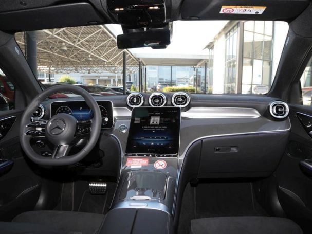 Mercedes-Benz GLC 220 d 4MATIC Coupé AMG Panorama Memory AHK Mercedes-Benz GLC 220 d 4MATIC Coupé AMG Panorama Memory AHK