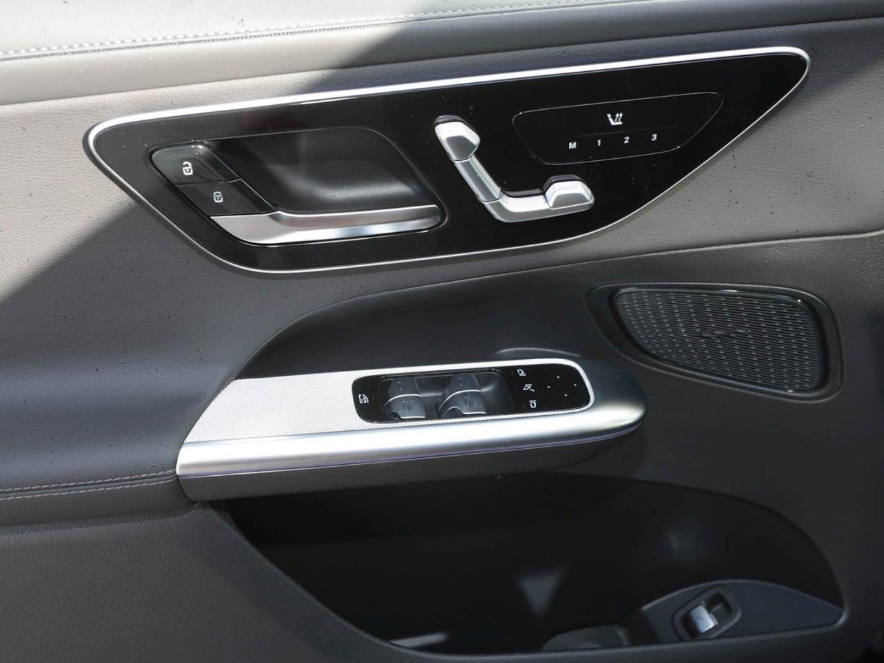 Mercedes-Benz GLC 300 4MATIC Coupé AMG Night Panorama 360° AHK