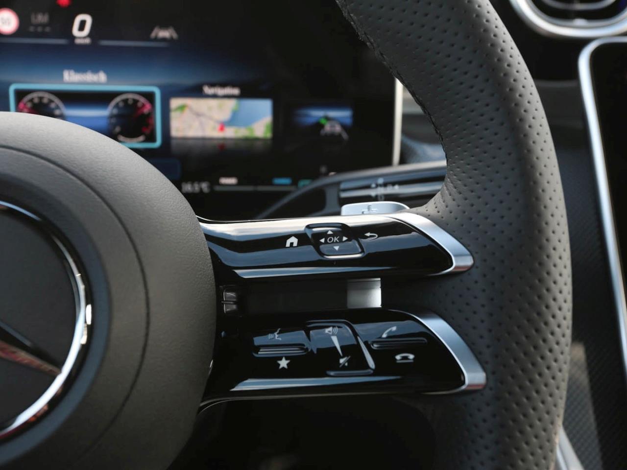 Mercedes-Benz GLC 300 4MATIC Coupé AMG Night Panorama 360° AHK