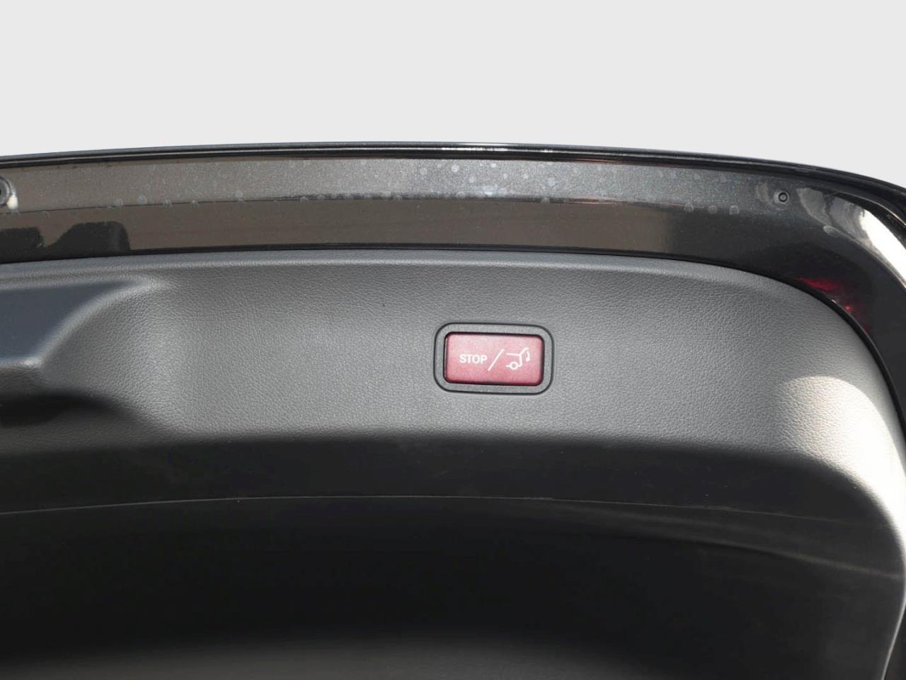 Mercedes-Benz GLC 300 d 4MATIC Coupé AMG Panorama Memory AHK