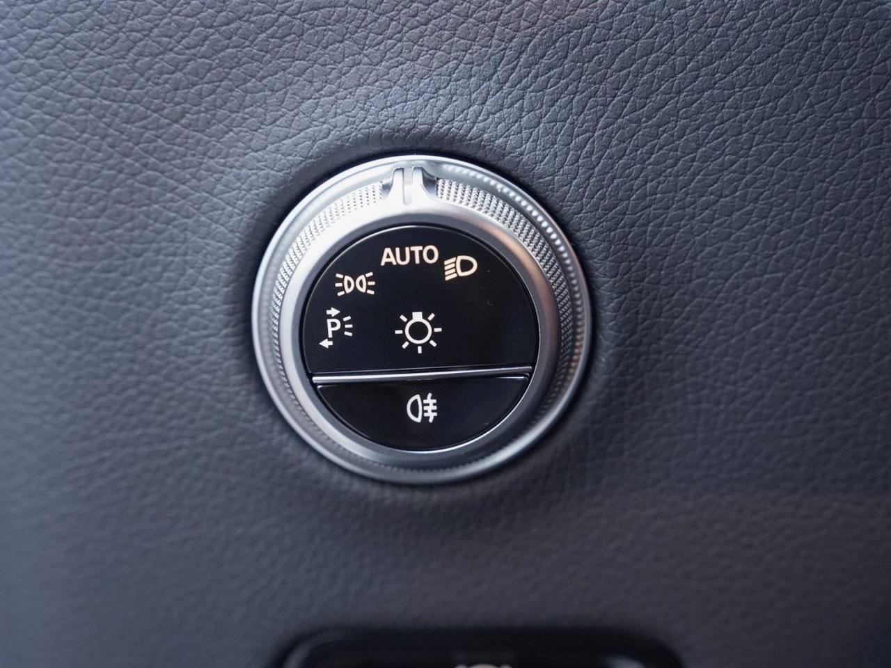 Mercedes-Benz GLC 300 d 4MATIC Coupé AMG Night Panorama 360°