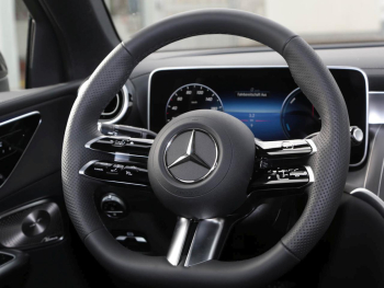 Mercedes-Benz GLC 300 d e 4MATIC Coupé AMG Night Distronic AHK