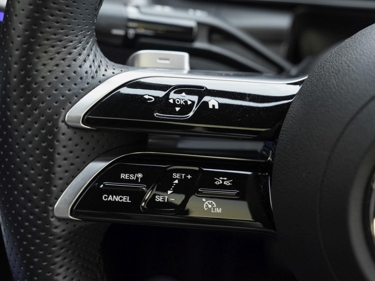 Mercedes-Benz GLC 300 de 4M Coupé AMG Panorama AHK Memory HUD