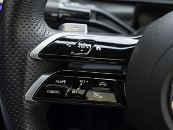 Mercedes-Benz GLC 300 de 4M Coupé AMG Panorama AHK Memory HUD