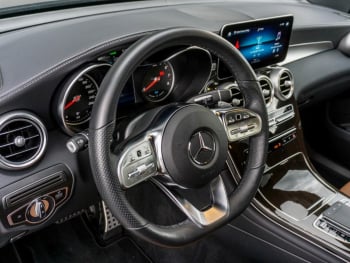 Mercedes-Benz GLC 200 4M AMG Distronic Kamera Totwinkel AHK